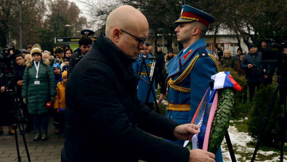 Ministar Vučević otkrio spomen-bistu heroju sa Košara