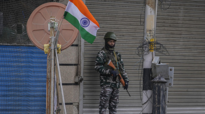 U zasedi pobunjenika u Kašmiru ubijena četiri indijska vojnika