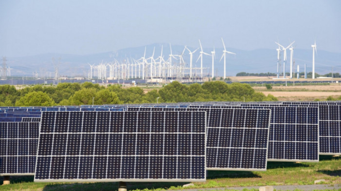 Energetski zaokret u EU: Vetar i sunce prvi put dali više struje od uglja i gasa, koji je put do "zelenog buma" u Srbiji