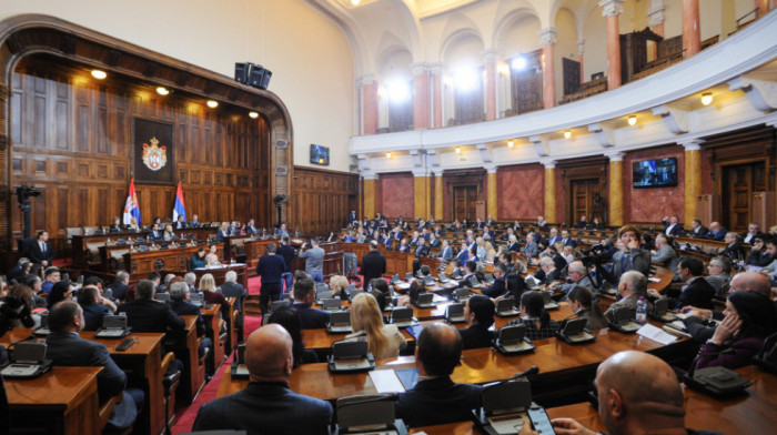 Skupština usvojila 25 predloga zakona, dve odluke i jedan predlog zaključka