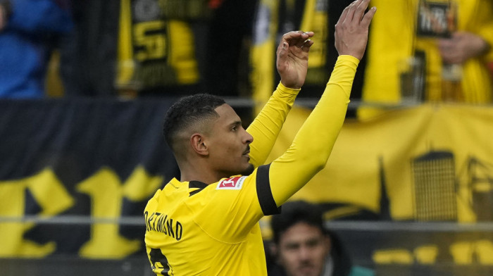 Pobedio rak, sad ponovo trese mreže: Ale strelac za Borusiju Dortmund