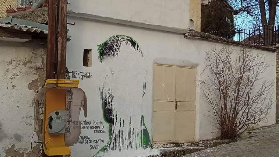 U Orahovcu uništen mural sa likom Novaka Đokovića