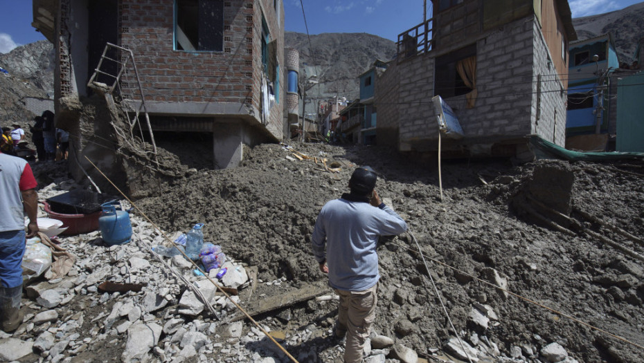 Raste broj poginulih u klizištu u Peruu: Najmanje 15 nastradalih, dvadesetak povređenih i dve nestale osobe