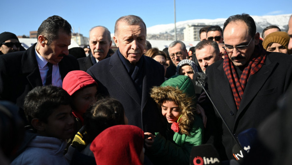 Erdogan uručio ključeve novih stanova građanima pogođenim razornim zemljotresom