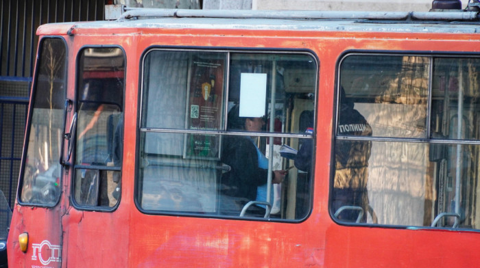 Tramvaj oborio pešaka u Ulici Jurija Gagarina, prevezen u Urgentni centar