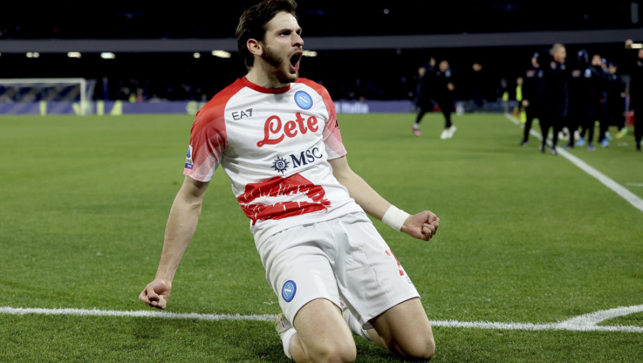 Napoli naplatio dug Kremonezeu za kup i uvećao prednost nad Interom na 16 bodova