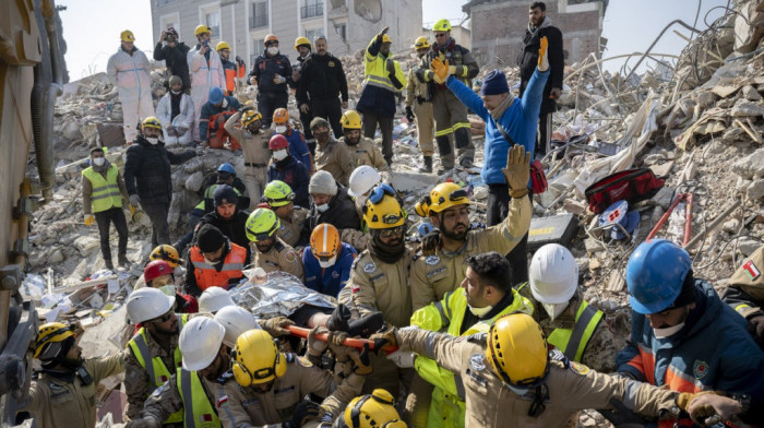 Broj poginulih u zemljotresu u Turskoj premašio 44.000