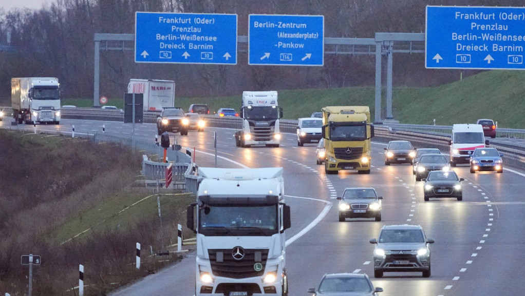 Da li je na pomolu veliki preokret: Odložena odluka EU o zabrani prodaje benzinaca i dizelaša od 2035.