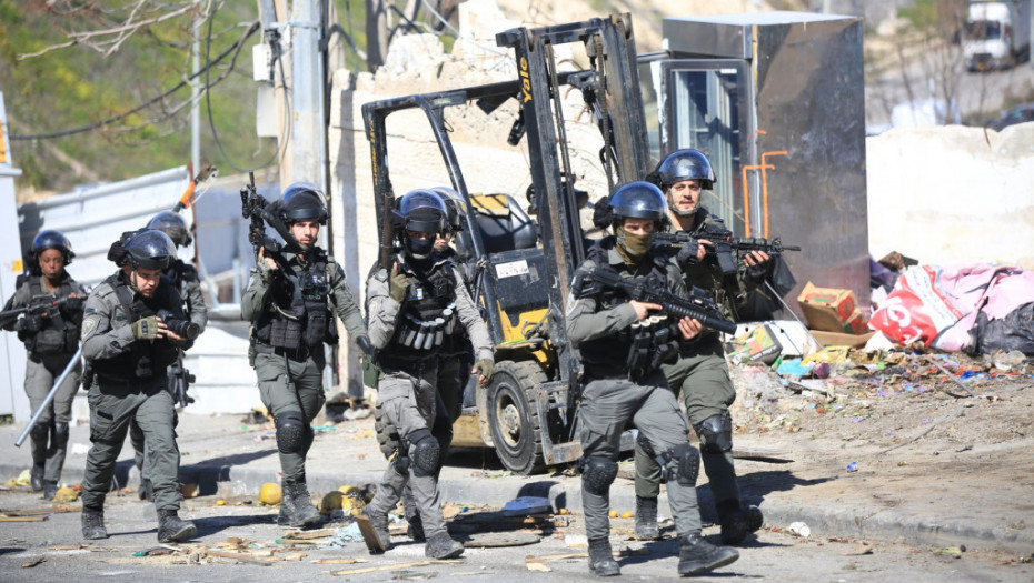 U raciji izraelskih snaga u gradu Dženin na Zapadnoj obali ubijeno najmanje šest Palestinaca