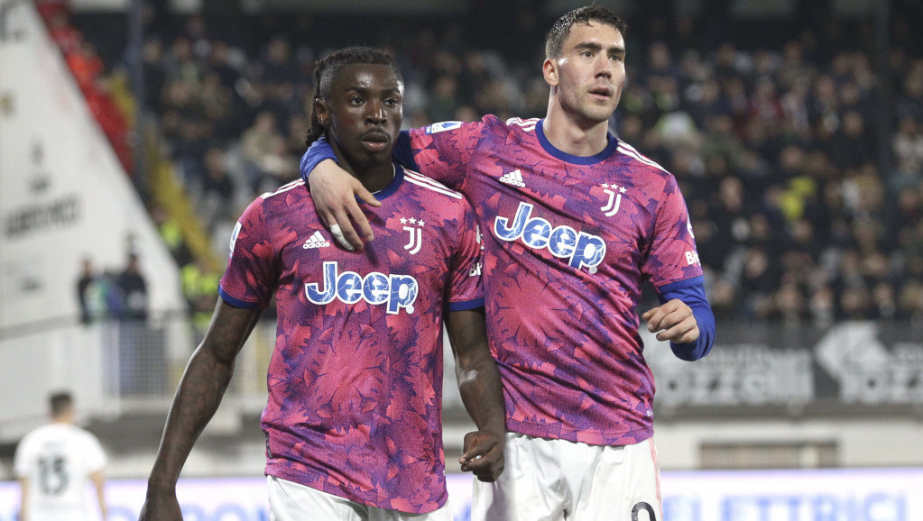 Juventus ređa pobede, Kostić asistent vodećeg gola protiv Specije