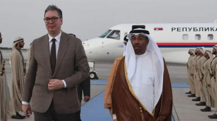 Vučić se u Abu Dabiju sastao s predstavnicima kompanije G42 koja se bavi razvojem veštačke inteligencije