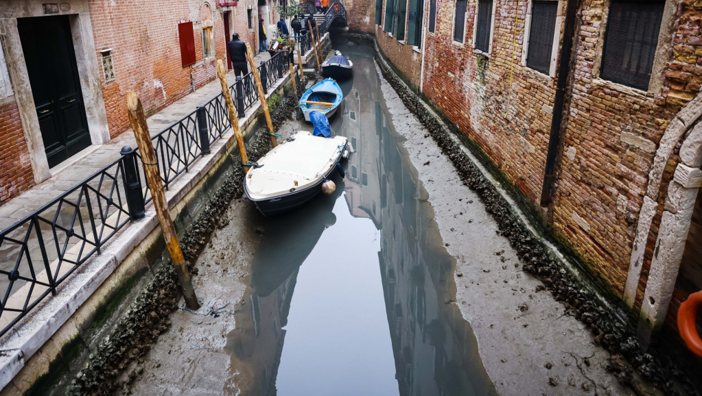 Rekordno nizak vodostaj reka, a leto nije ni blizu: Evropi prete teške suše, fotografije iz Venecije već obišle planetu