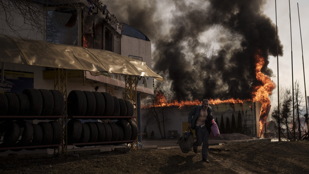 Patnja, bol i smrt na zgarištima uništenih života: Strahote rata u Ukrajini u 25 fotografija koje su obišle svet