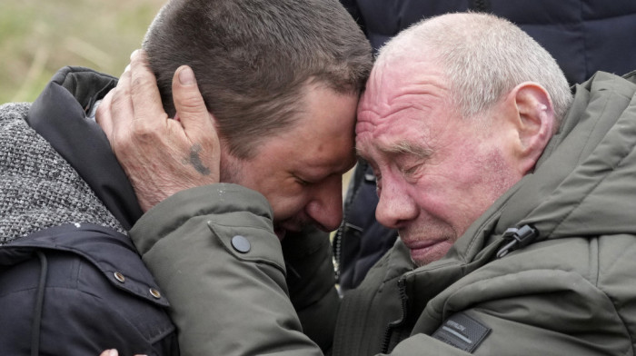 Iza tenkova, aviona i raketa u Ukrajini ostao je trag koji se ne briše: Ljudska borba i patnja u 25 slika (FOTO)