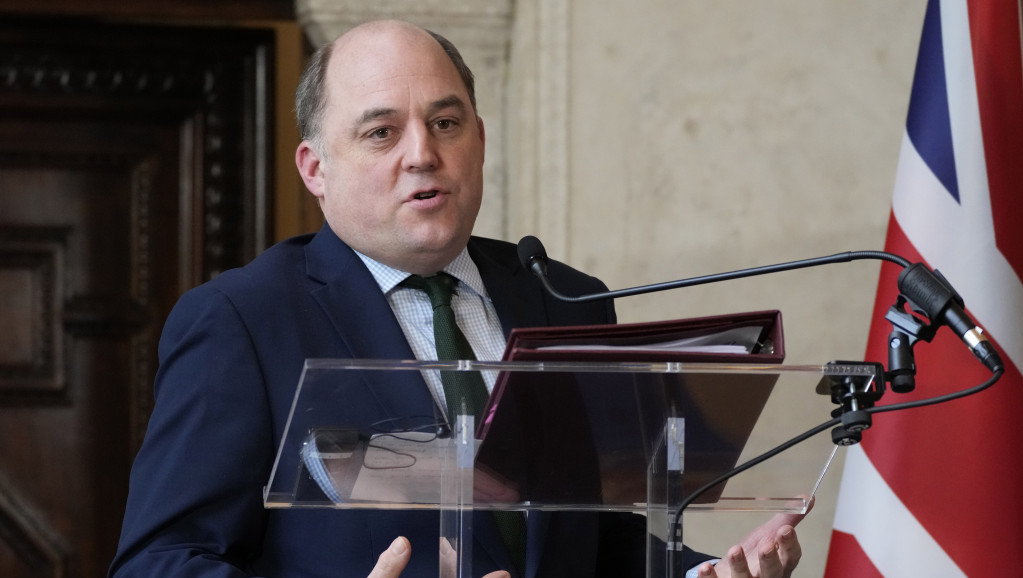 Rusija raspisala poternicu za bivšim britanskim ministrom odbrane Benom Volasom, pod istragom zbog navodnog terorizma