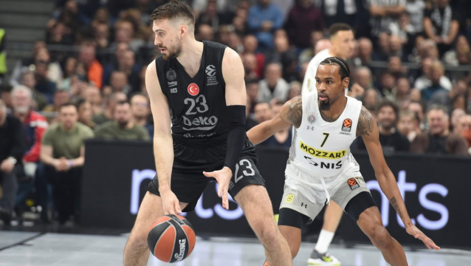 Fenerbahče nadigrao Partizan u punoj Areni