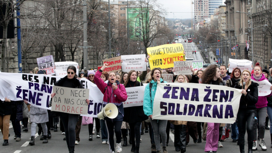 Održan protest Ženske solidarnosti - "Nijedna više, stop femicidu"