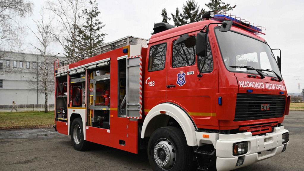 Žena stradala u požaru u zgradi u Sremčici