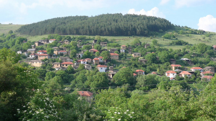 Vlada Srbije povećala iznos bespovratnih sredstava za kupovinu seoskih kuća