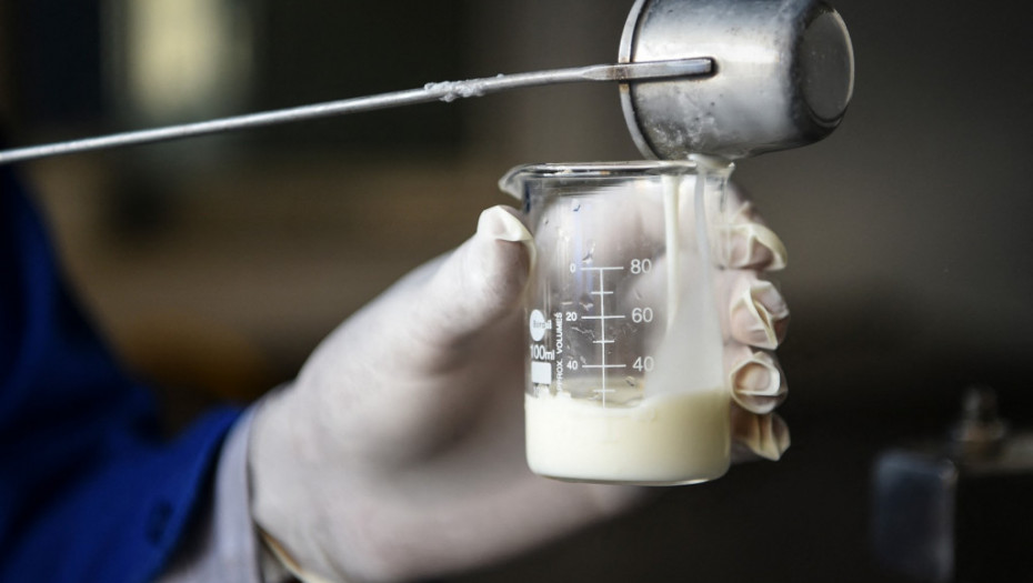Uredba Vlade Srbije: Za premije za mleko 7,8 milijardi, za biljnu proizvodnju 11,3 milijarde dinara