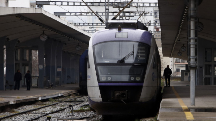 Radnici grčke železnice nastavili štrajk zbog nesreće u Larisi