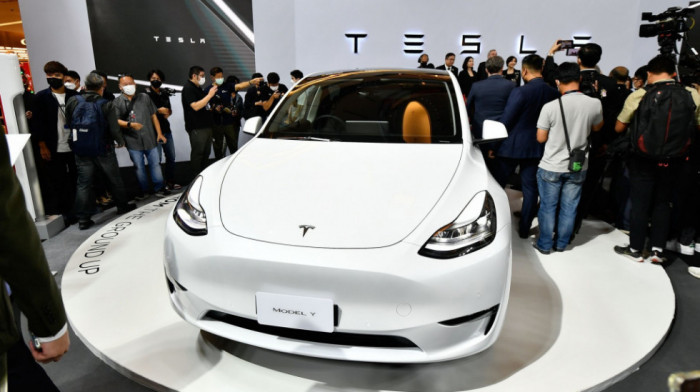 Tesla povlači 3,470 vozila modela Y zbog nebezbednih sedišta