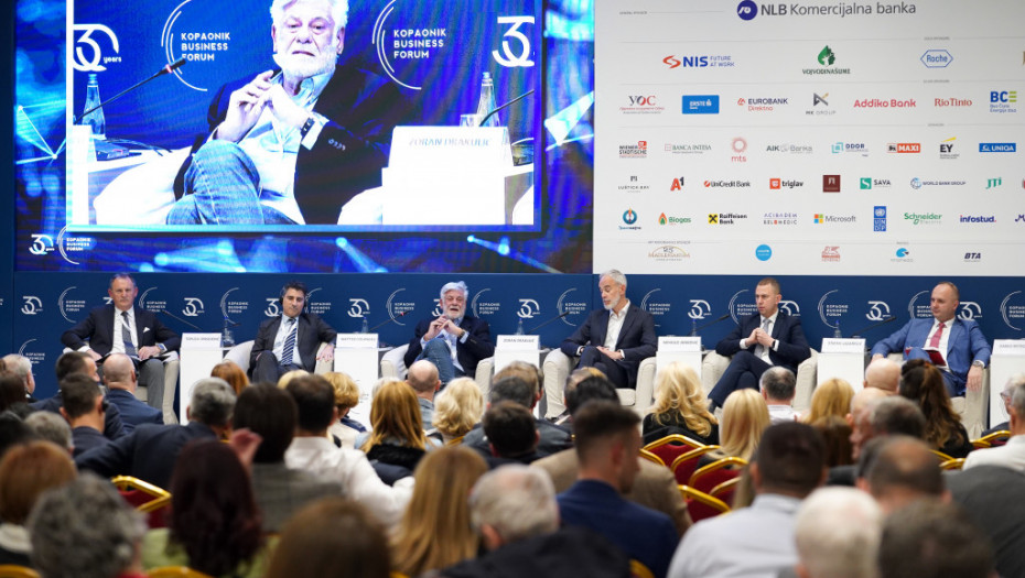Podeljena mišljenja učesnika Kopaonik biznis foruma o otpornosti srpske privrede: Da li najgore tek dolazi