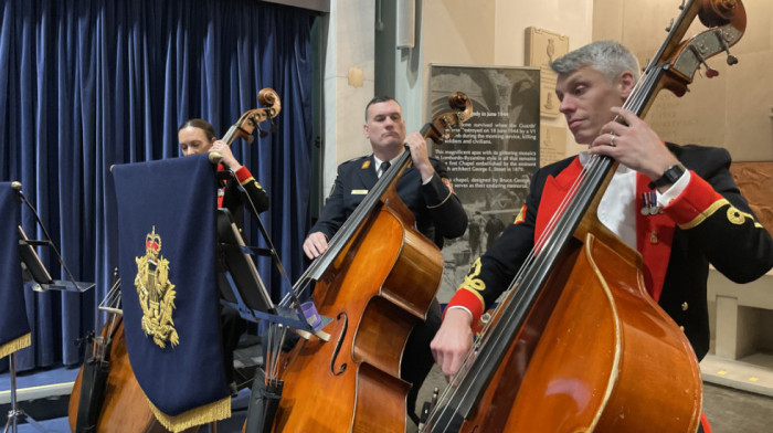 Koncert Umetničkog ansambla "Stanislav Binički" i britanskog vojnog orkestra