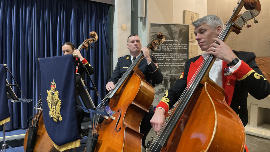 Koncert Umetničkog ansambla "Stanislav Binički" i britanskog vojnog orkestra