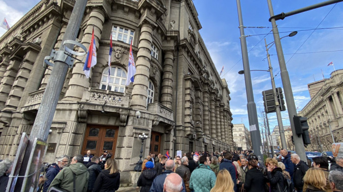 Protest podrške tužiteljkama premeštenim sa slučaja EPS, okupljeni izneli zahteve