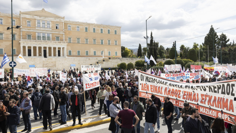 Novi protestni skupovi zbog sudara vozova širom Grčke