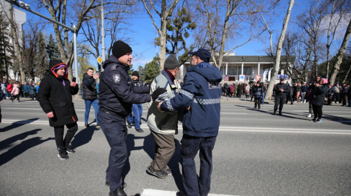 Na protestima u Kišinjevu uhapšena 54 demonstranta