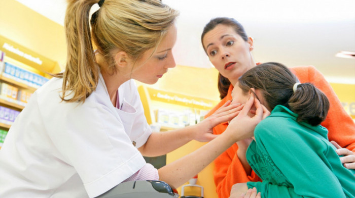 Bliži se upis u osnovne škole, ubrzati zdravstvene preglede dece