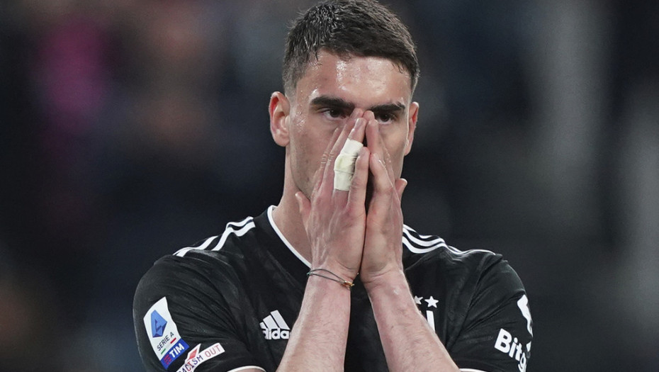 Vlahović povredio zglob, neizvestan za meč protiv Sportinga