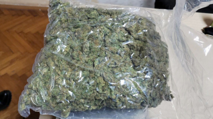 Saslušani osumnjičeni koji su u stanu držali skoro 119 kilograma marihuane