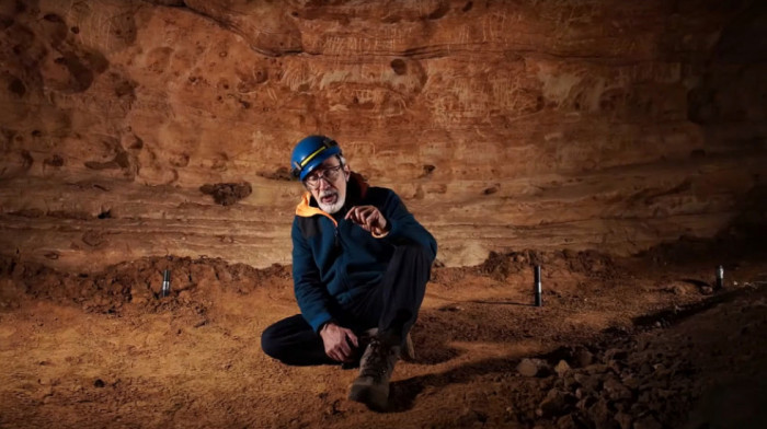 Preko sto praistorijskih gravura pronađeno u pećini na severoistoku Španije