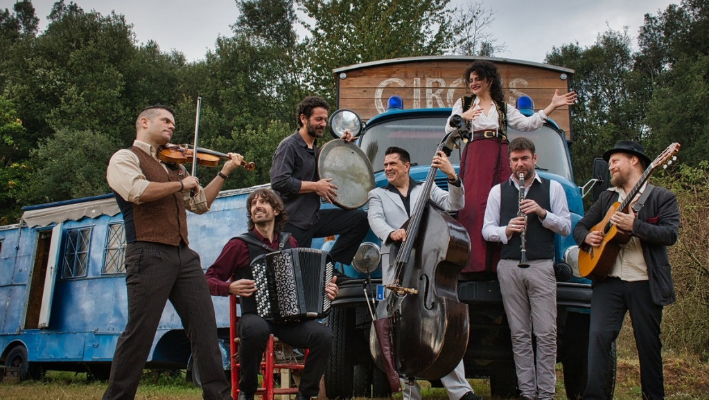 Barcelona Gipsy balKan Orchestra objavili novi spot za pesmu "Tisom Tiše"