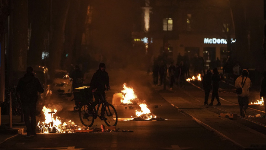 Uhapšene 234 osobe nakon sinoćnih protesta u Parizu