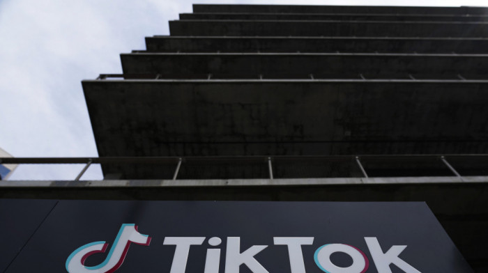 TikTok ukinuo opciju "gift" za slanje poklona čoveku koji je nekoliko puta uništavao Kuran na protestima u Stokholmu