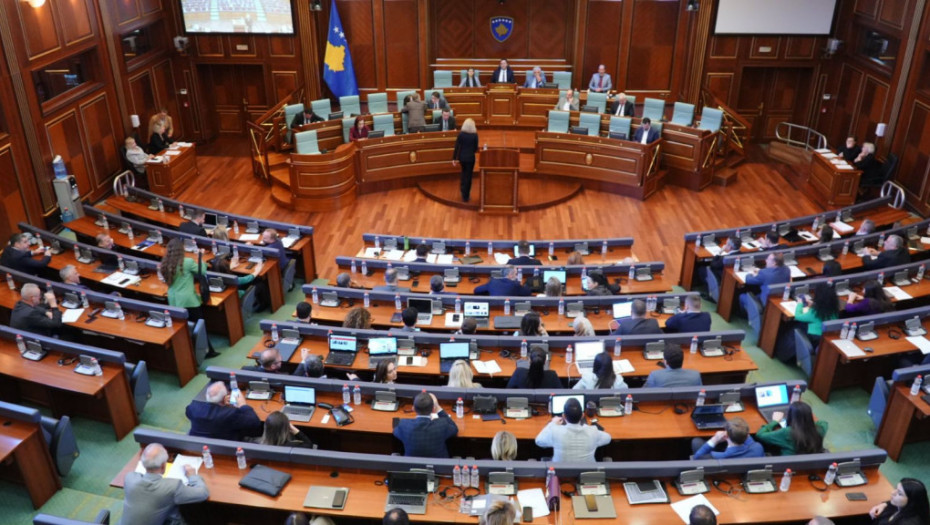 Da li se samo flertuje sa izborima na Kosovu? Jedan deo opozicije traži raspuštanje skupštine, drugi Kurtijevu ostavku
