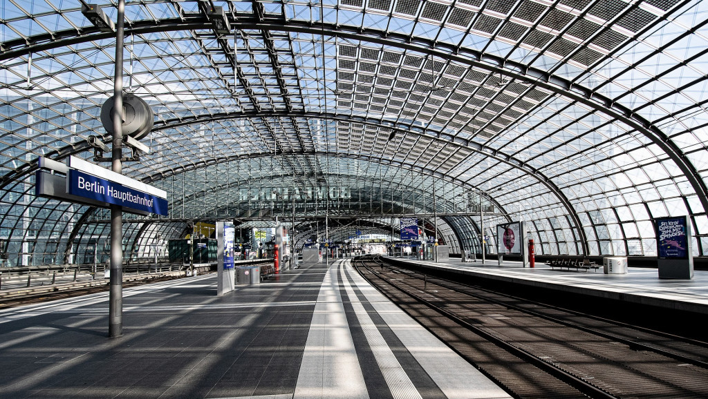 U Nemačkoj u ponedeljak bez putovanja: Najavljen štrajk celokupnog saobraćajnog sektora