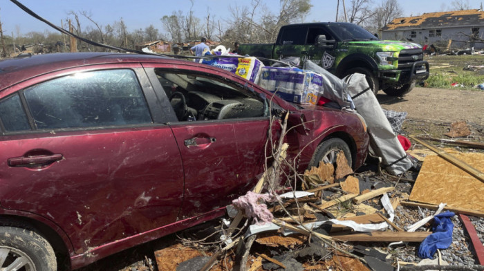 Broj žrtava tornada na američkom jugu porastao na 26, povređeno na desetine ljudi