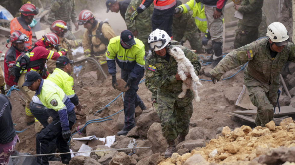 Najmanje sedam ljudi poginulo u Ekvadoru, gotovo 50 se vode kao nestalo u klizištu