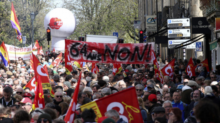 Novi protesti u Francuskoj zbog zakona o reformi penzionog sistema