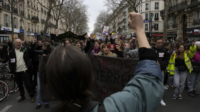 Hiljade ljudi protestovalo u Francuskoj protiv Zakona o imigraciji