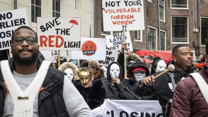 Protest seksualnih radnica u Amsterdamu protiv izmeštanja Crvenog kvarta