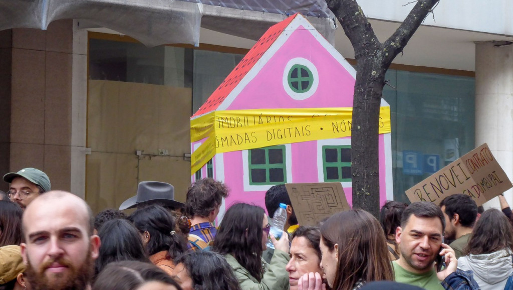 Protest u Portugalu zbog visokih cena nekretnina: Minimalac 760, za stan treba 1.350 evra