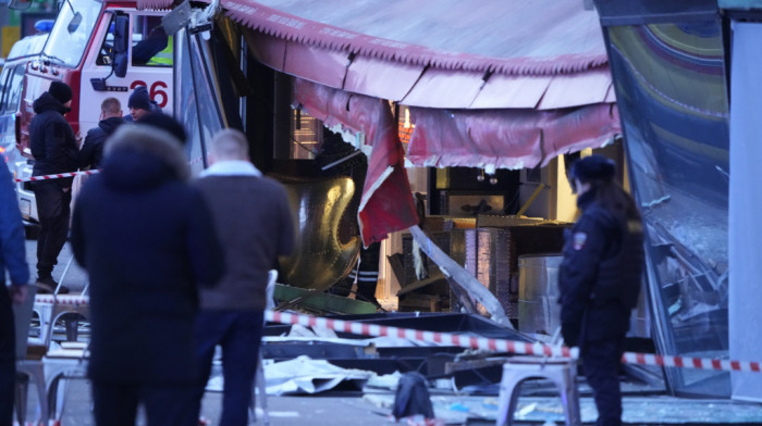 Eksplozija u kafiću u Sankt Peterburgu: Poginuo vojni bloger, povređeno 16 osoba