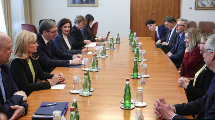 Vučić sa delegacijom Senata Francuske o dijalogu Beograda i Prištine i širenju saradnje