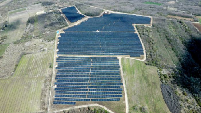 U Lapovu otvorena najveća solarna elektrana u Srbiji
